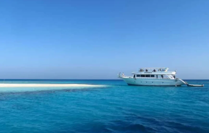 Marsa Alam: Hamata Islands Snorkeling Cruise with Lunch
