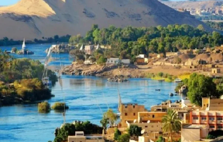 From Marsa Alam: Private 2-Day Tour to Aswan & Abu Simbel