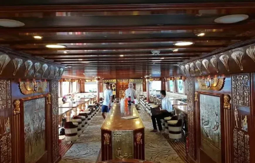 Marsa Alam: Nefertari Sunset Turtle Bay Cruise with Dinner